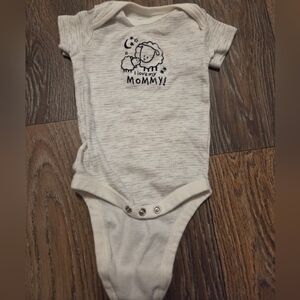 0-3 Months Garanimals Cream Baby Onesie with Sheep Design